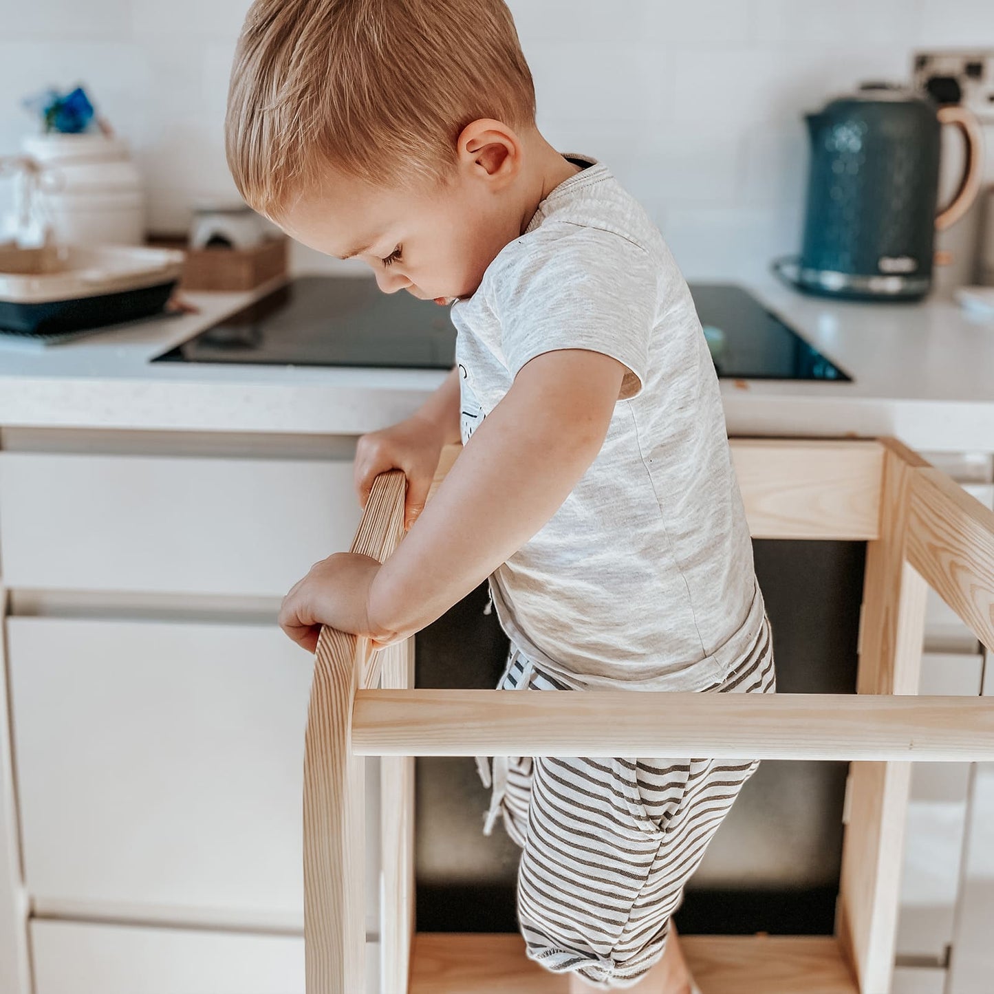 Wooden Kitchen Learning Tower-Natural