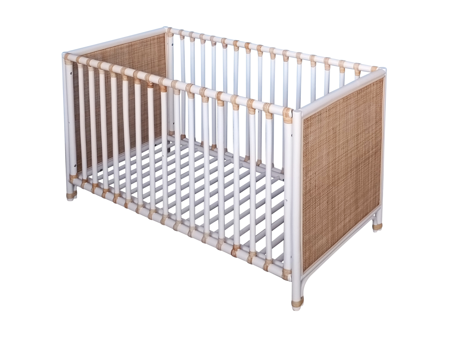 Theo Bebe Nemo Evolutive Rattan Cot- Snow