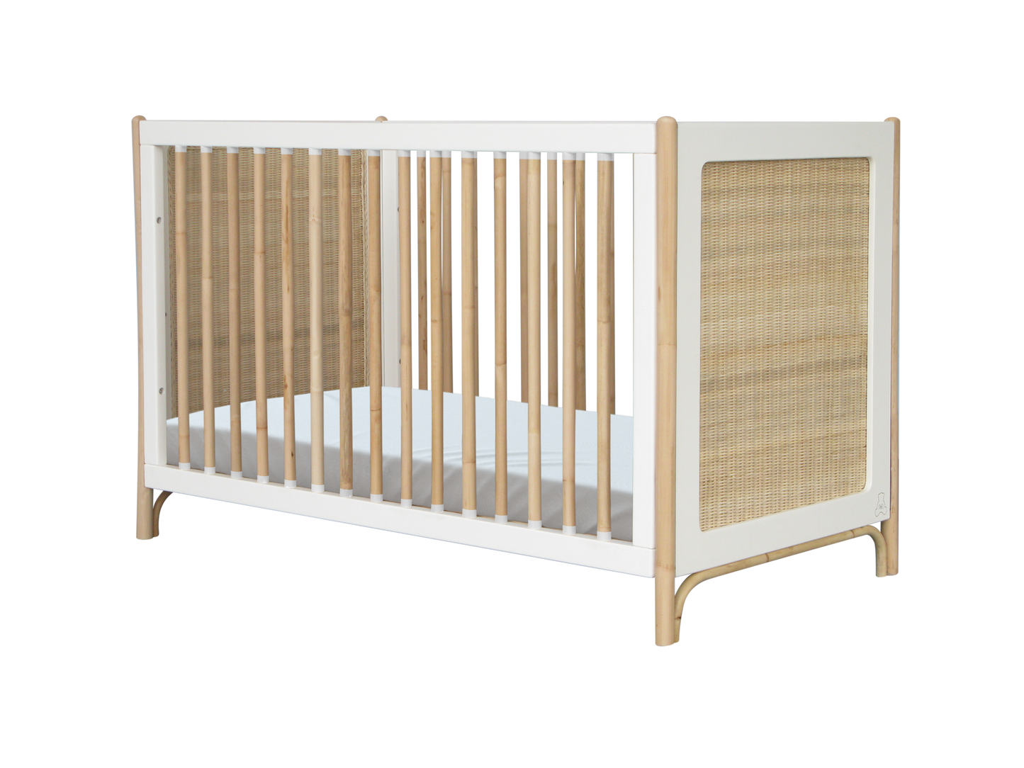 Theo Bebe Oceania Rattan Evolutive Cot Bed- Snow