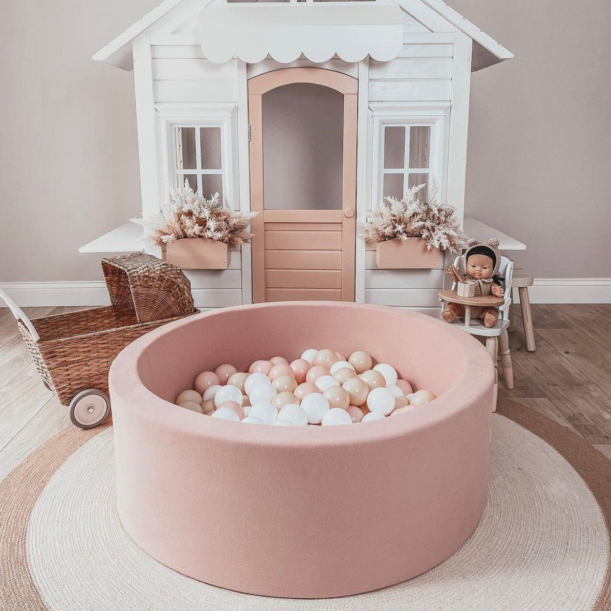 The Pink One – Pink Ball Pit & 200 Balls